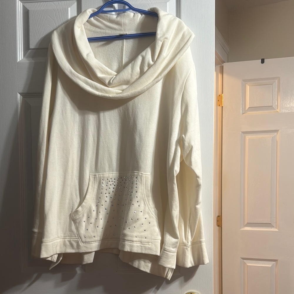 Elegant Cream Sweater with Cowl